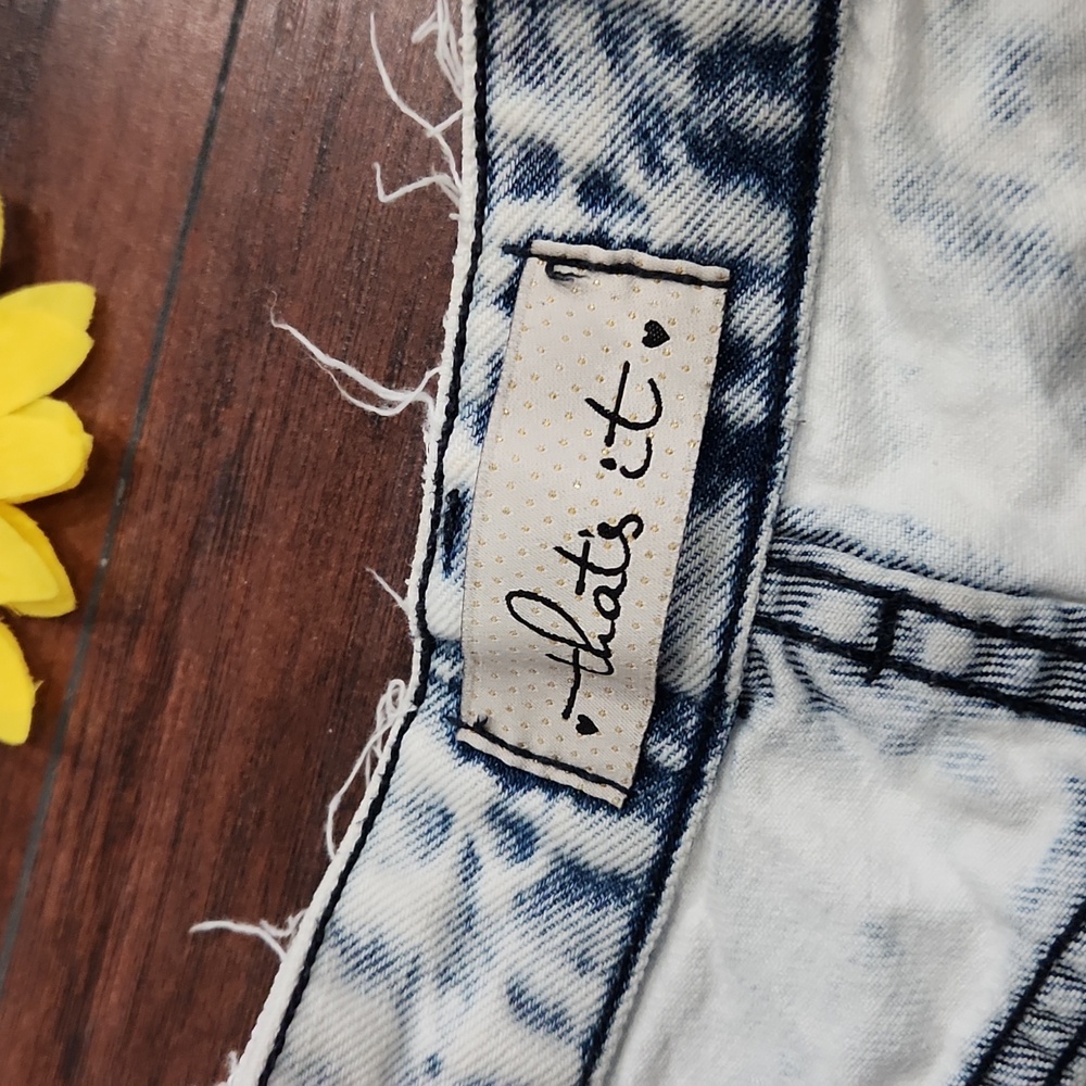 That's it Jeans Shorts 💫 - Picture 4 of 9